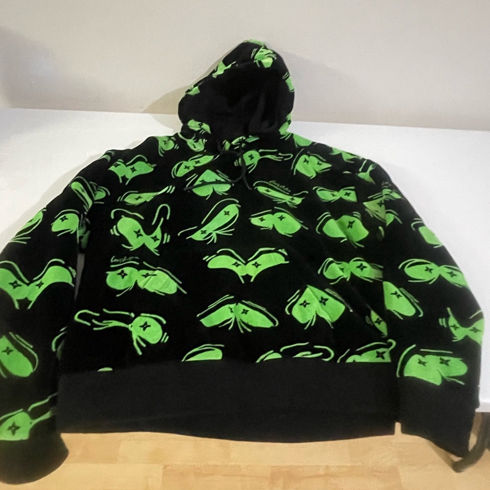 LOUIS VUITTON EYES GRAPHIC JACQUARD HOODIE SIZE 4L Fits more like 2L/3L